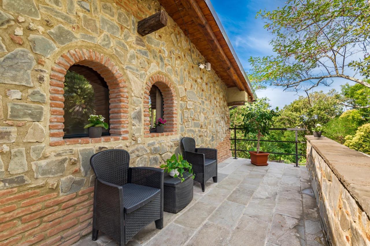 Ippotur Medieval Resort Castelnuovo Magra Extérieur photo